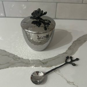 Michael Aram pot with spoon